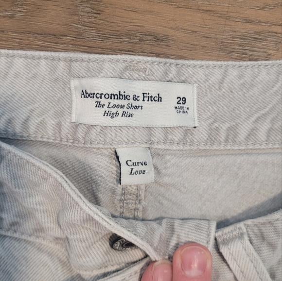 Curve Love High Rise Loose Short - Picture 3 of 8